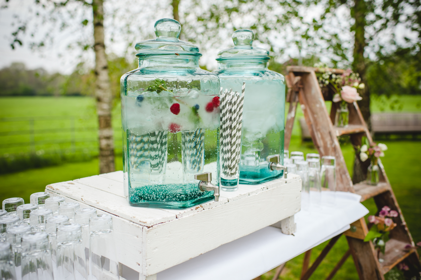 Surrey Wedding Photographer Gate Street Barn Nikki Andy