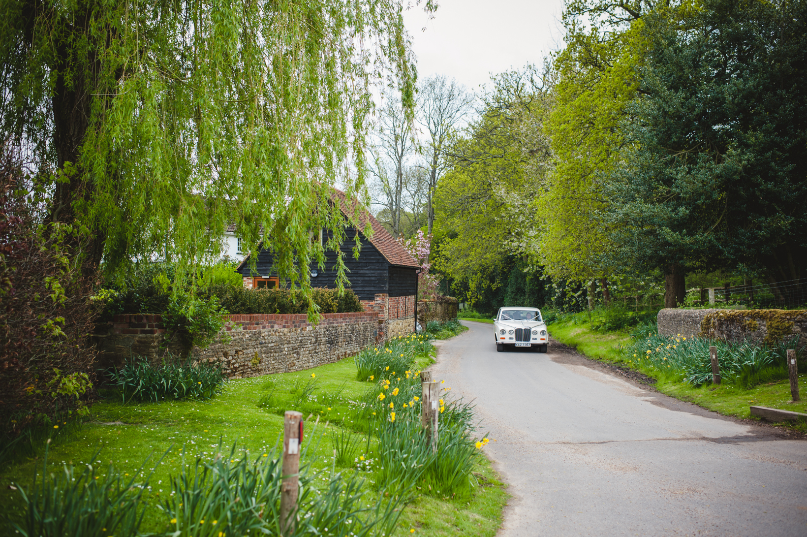 Surrey Wedding Photographer Gate Street Barn Nikki Andy