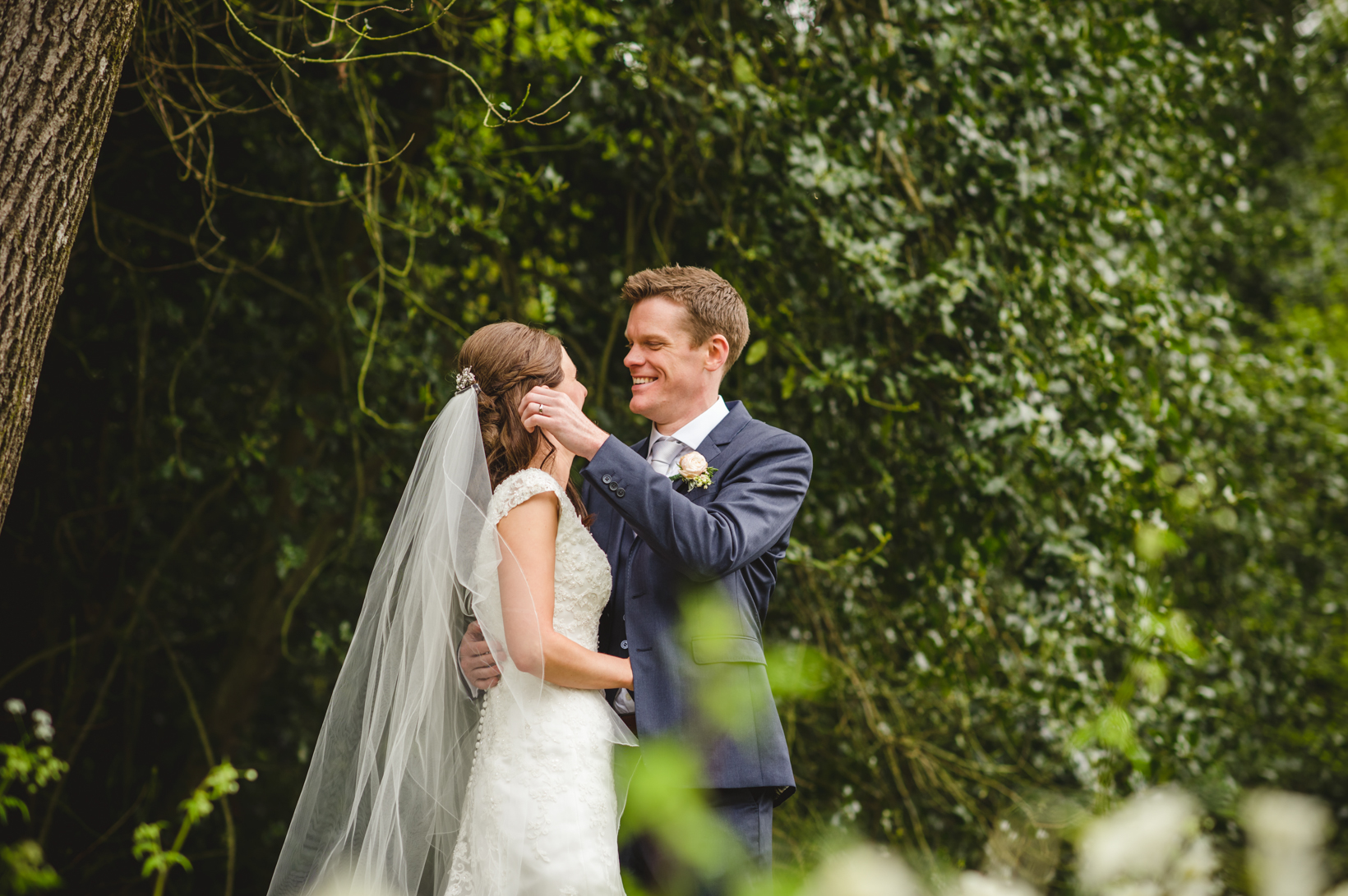 Surrey Wedding Photographer Gate Street Barn Nikki Andy