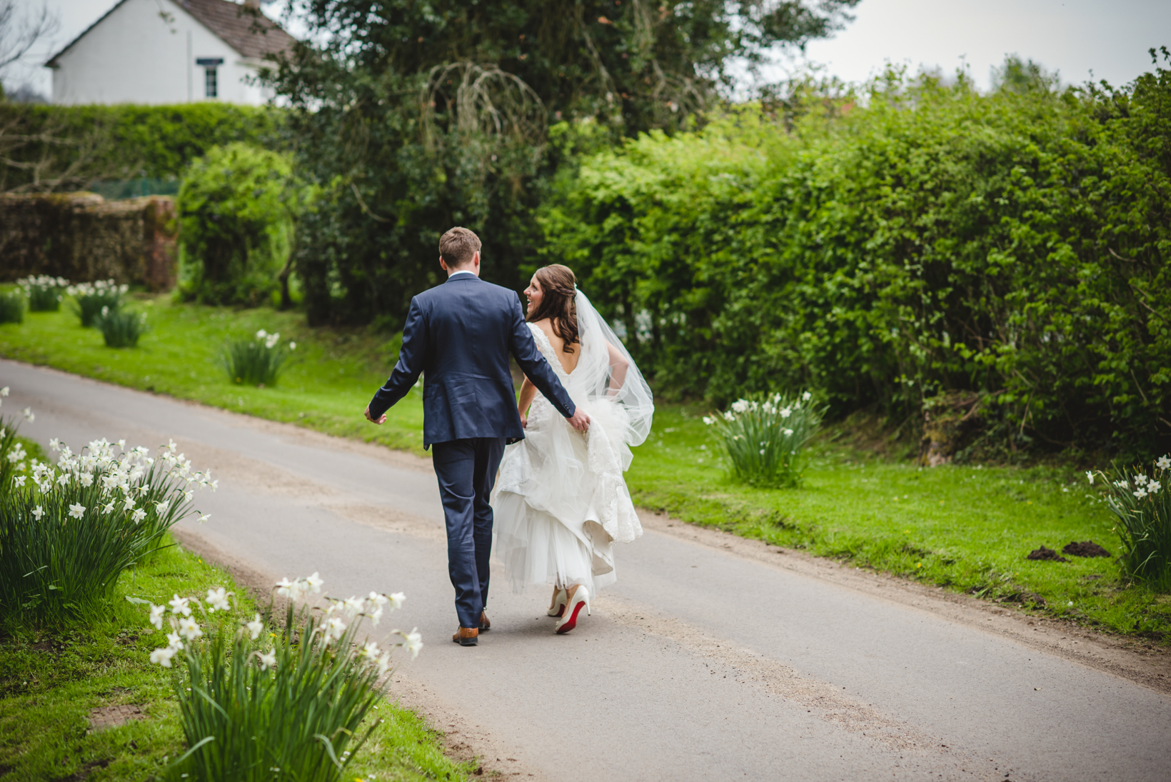 Surrey Wedding Photographer Gate Street Barn Nikki Andy