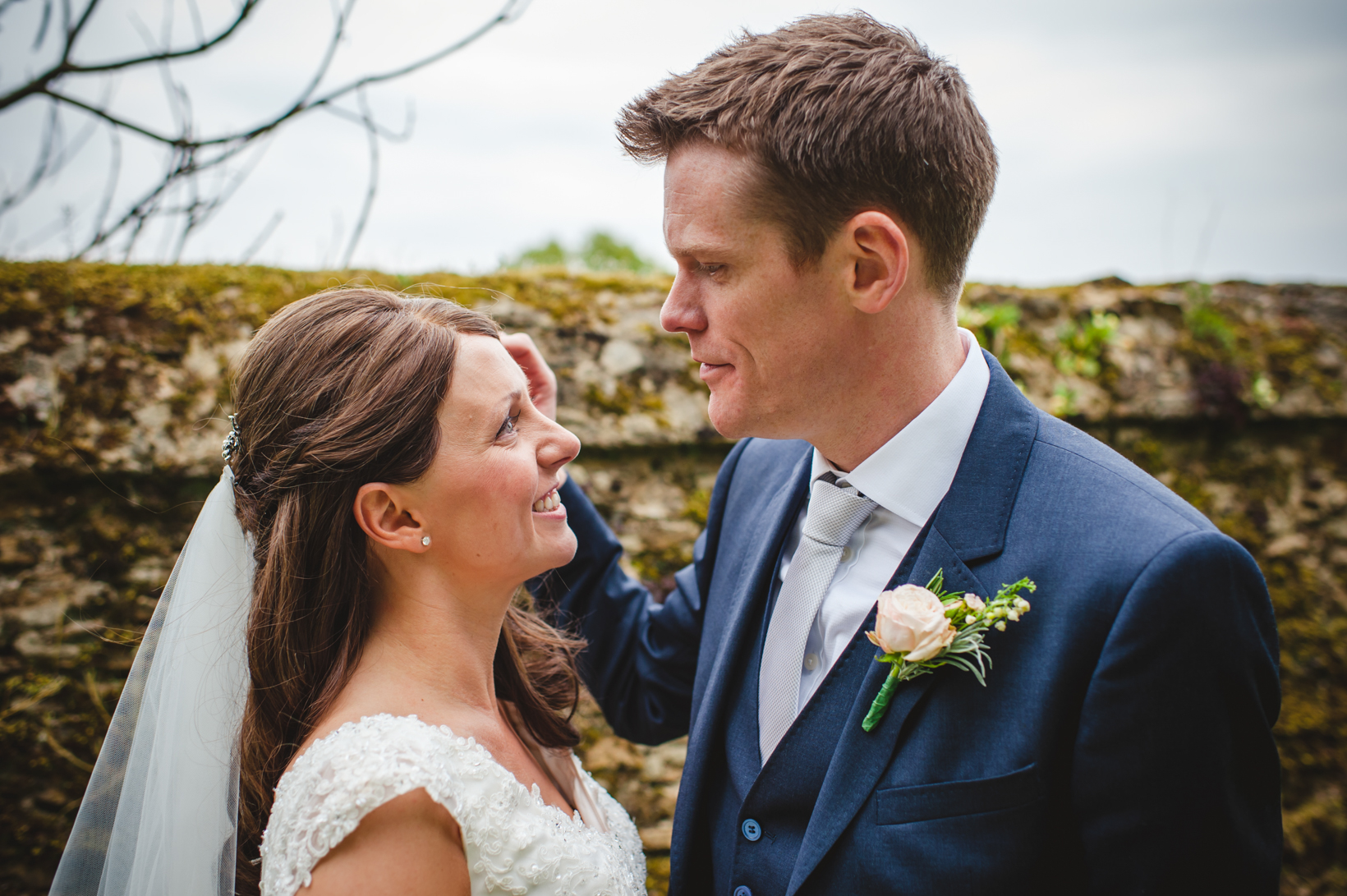 Surrey Wedding Photographer Gate Street Barn Nikki Andy