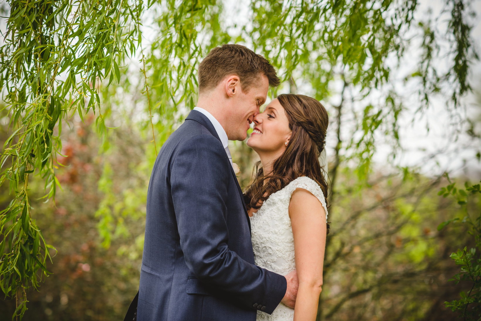 Surrey Wedding Photographer Gate Street Barn Nikki Andy