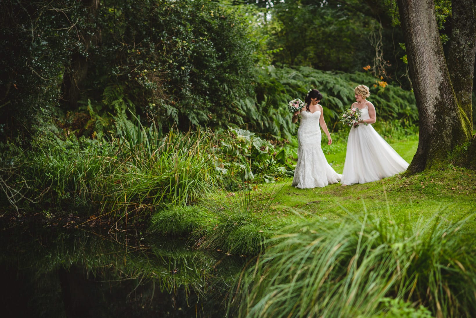 Gemma Emma Gate Street Barn Surrey Wedding Photography