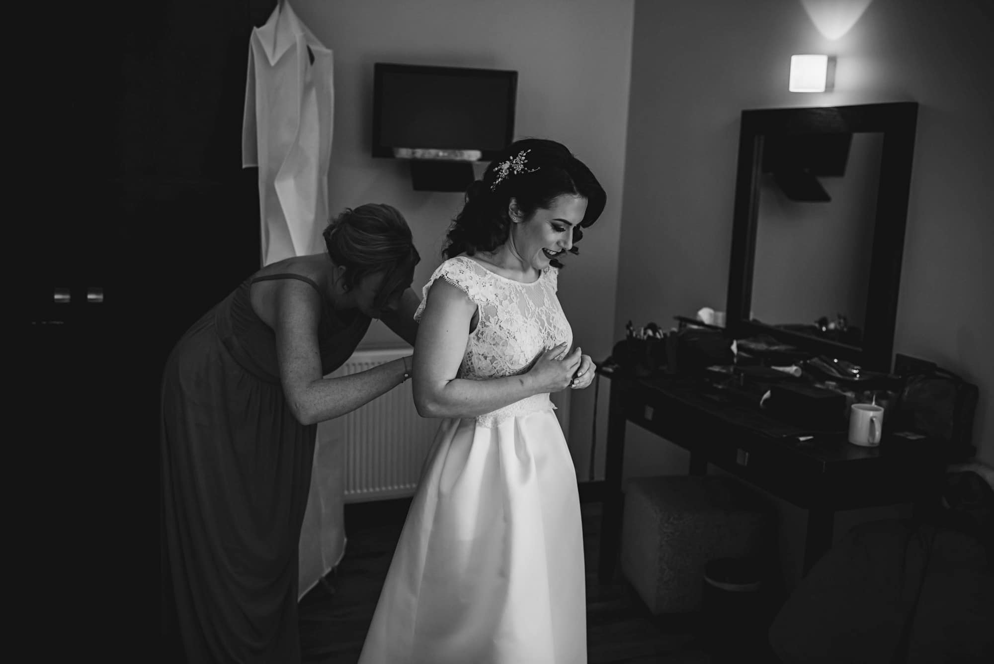 Hayley Thomas previews Northbrook Park Surrey Wedding Photographer