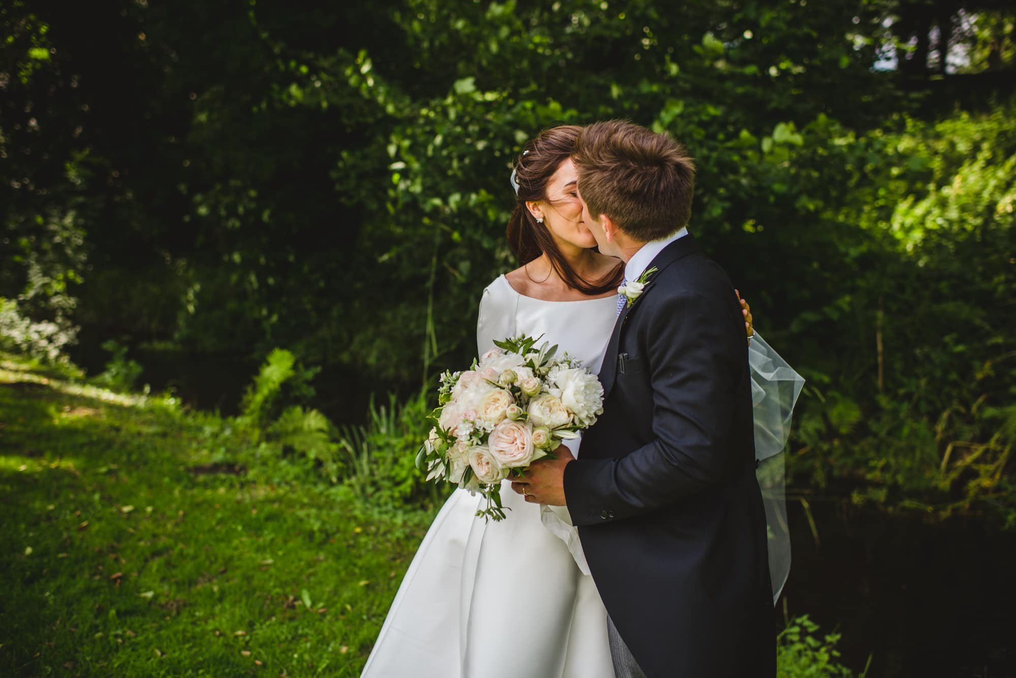 Kate Tom Chilworth Garden Wedding Sophie Duckworth Photography