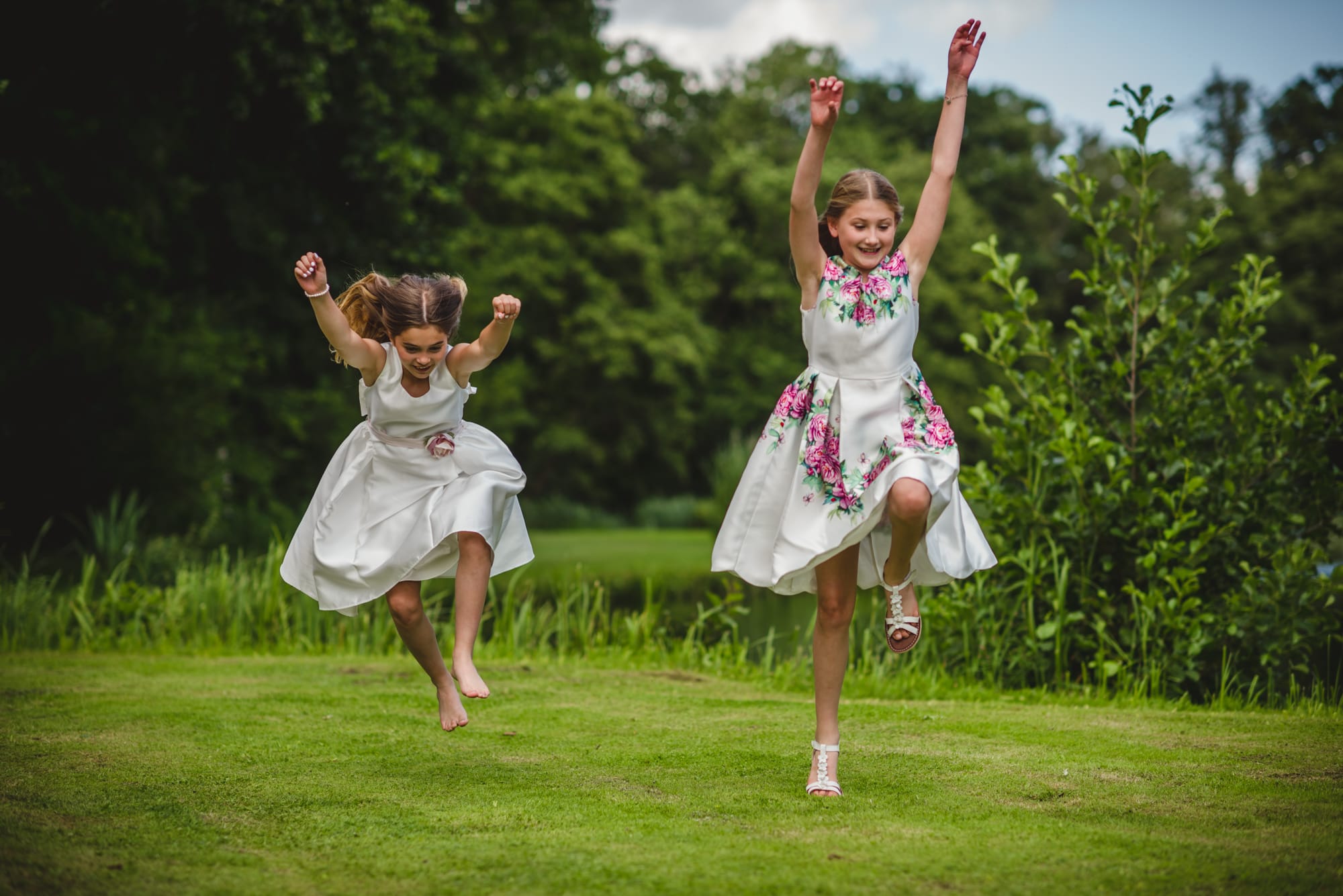 Kate Tom Chilworth Garden Wedding Sophie Duckworth Photography