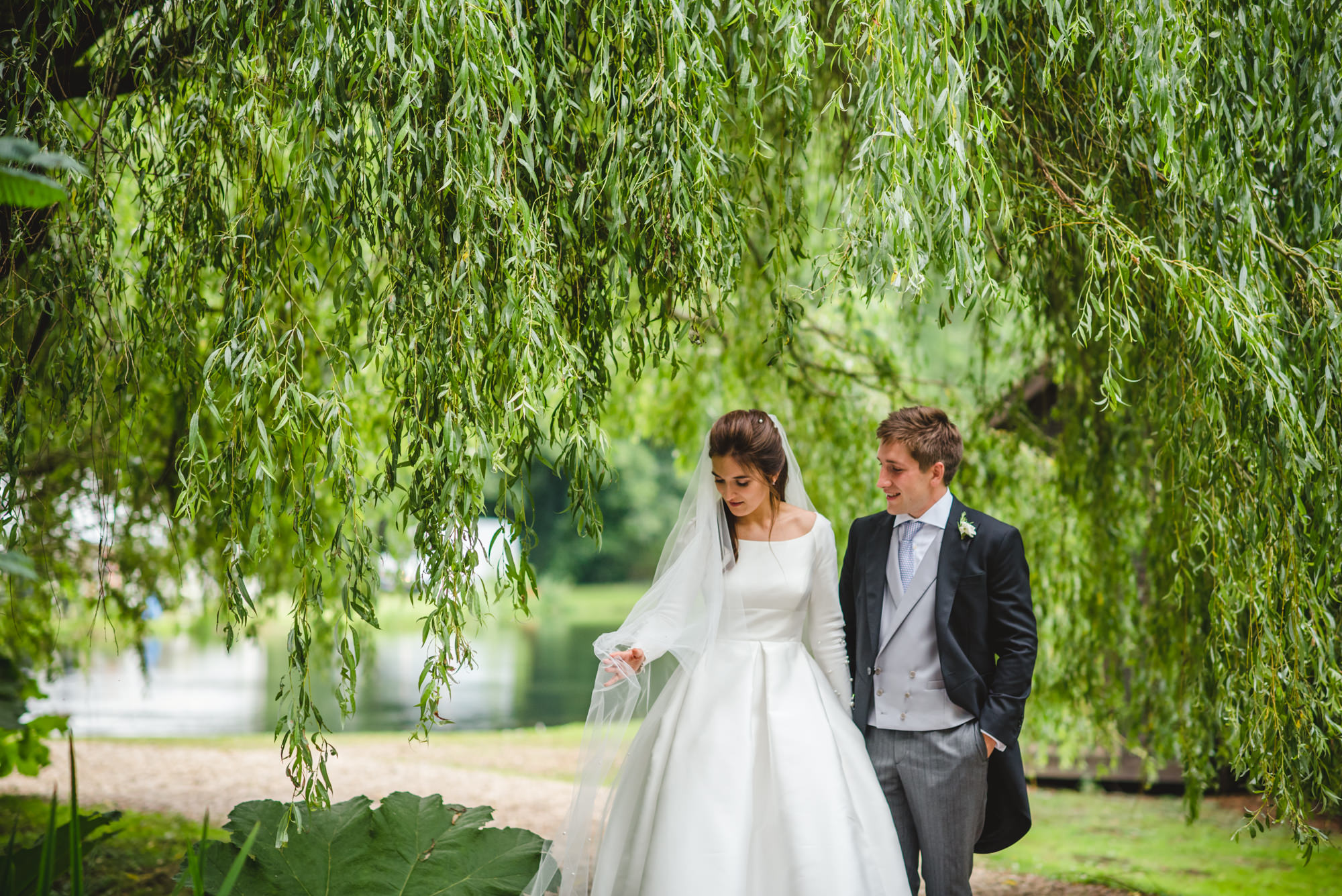 Kate Tom Chilworth Garden Wedding Sophie Duckworth Photography