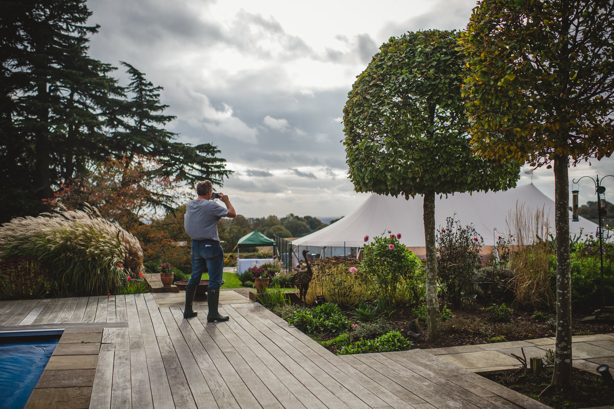 Laura Arwyn Autumnal Marquee Wedding Kent wedding photography