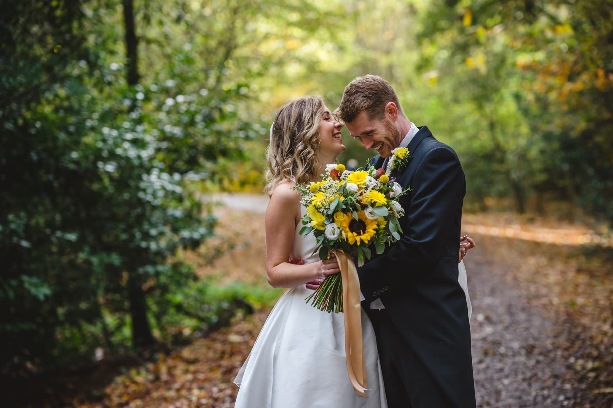 Beth Josh micro surrey wedding sophie duckworth photography