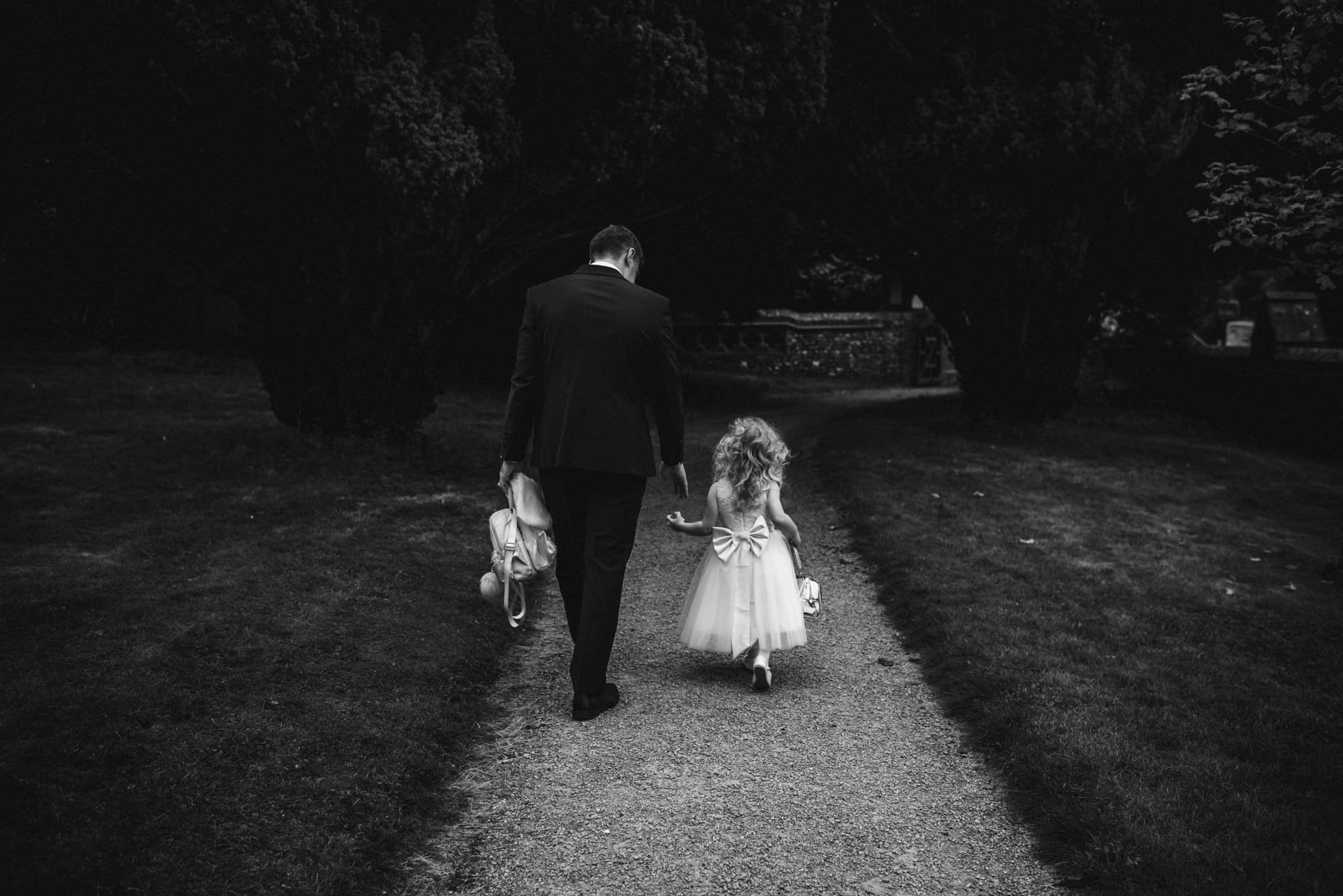 Marc Sara Hampshire Barn Wedding Sophie Duckworth Photography