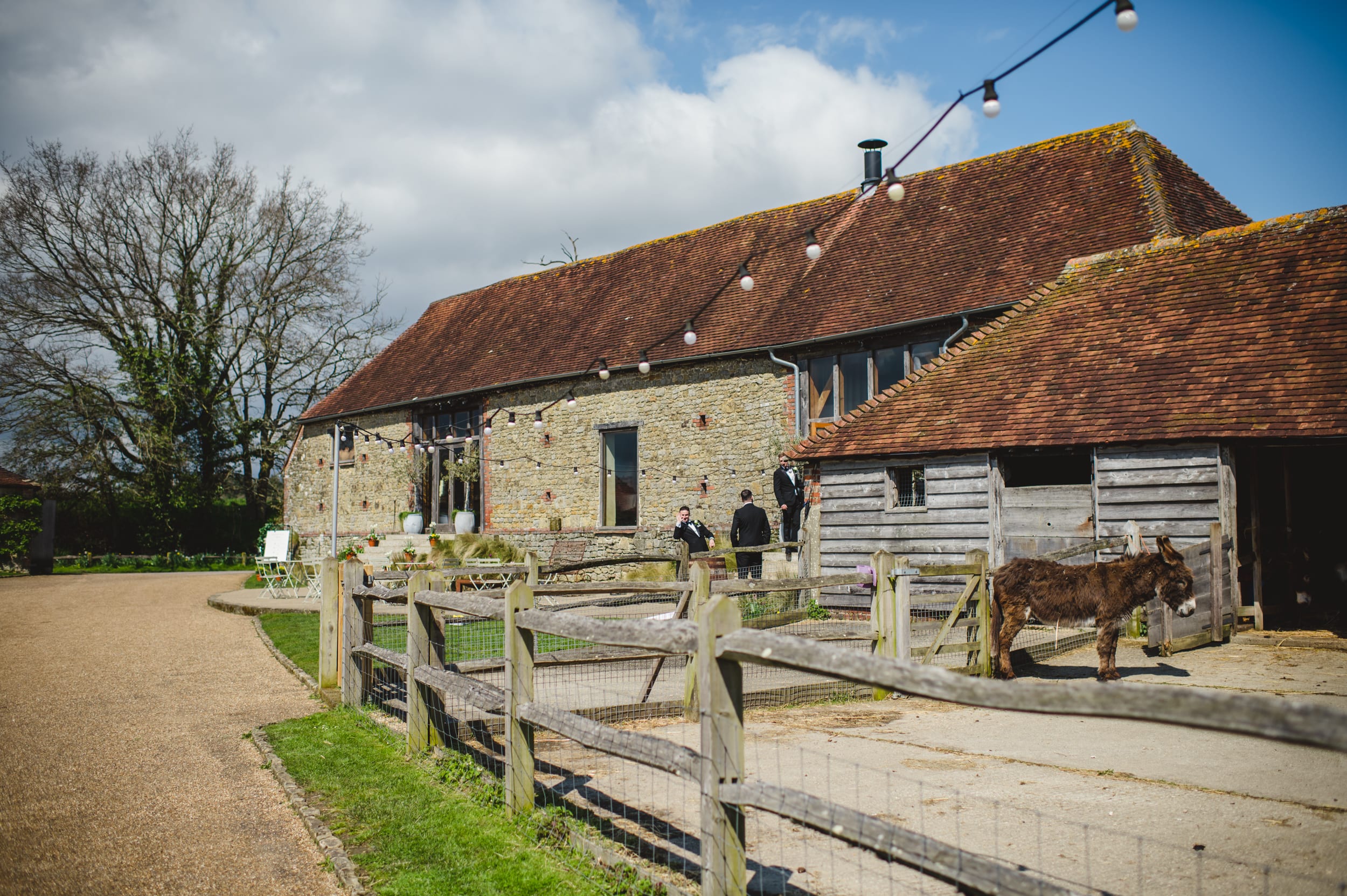 Rachel Mike Grittenham Barn Wedding Sophie Duckworth Photography